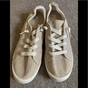 MAD LOVE slip on sneakers - BRAND NEW